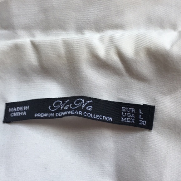 White Blazer - Picture 4 of 4